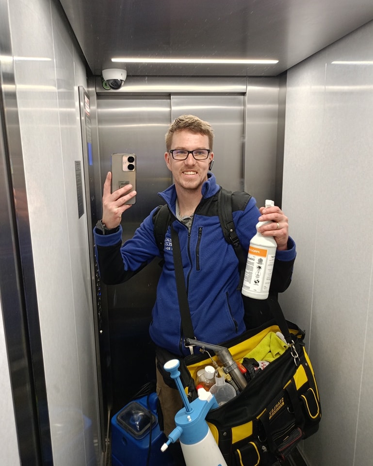 437485161_930000845794053_5978986092335013632_n